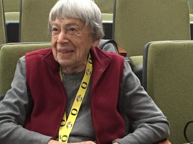 Oregonian's tweet photo. Ursula Le Guin, master of speculative fiction, dies in Portland at age 88 https://t.co/RNVx5pg5dz https://t.co/WolnhH4a6x