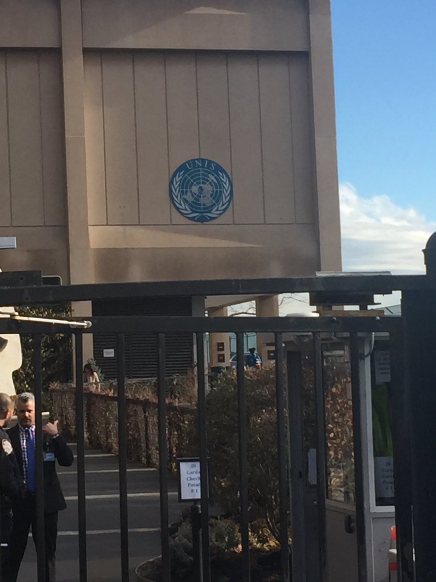 Keeganflute's tweet photo. Here today at the United Nations International School promoting the #BAPerformingArts at the #irishworldacademy https://t.co/Chrr1b25HH