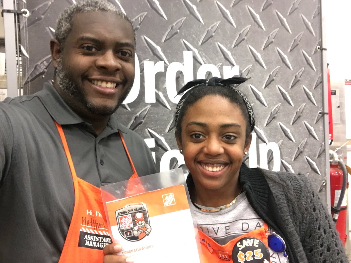 MattBowmanTHD's tweet photo. #6940PROUD I need everyone to put your like together for Amber; an awesome associate and very engaged in the operations side of our business. Amazing Job Maβam!!! #opsassociateofthemonth #d31 #livingtheorangepromise https://t.co/jYwvDON69n
