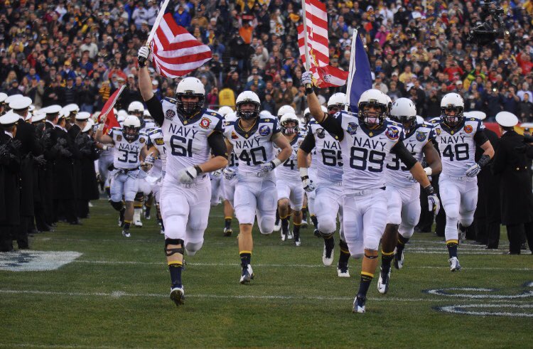 1cmoney_'s tweet photo. Truly Blessed and honored to receive an offer from The U.S Naval Academy Football🇺🇸⭐️ #BeatArmy #WeWill 🔵⚪️🔶 @RecruitGeorgia @GreenRB21 @coachgsullivan @therrellfball 🙏🏾🙏🏾 https://t.co/1xISpLHzrN