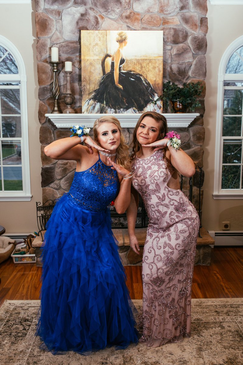Nicolevisco's tweet photo. happy birthday to the best prom date and my girly since third grade 💗💙 i love you Sav hope your day was lovely and adulthood treats ya well :) https://t.co/2Js0D5Idre