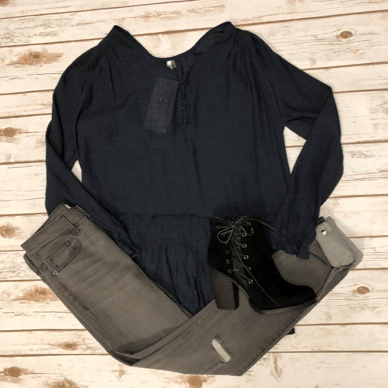 ALBTheDells's tweet photo. Our favorite look of the day! #ootd https://t.co/mnJZetjBu2