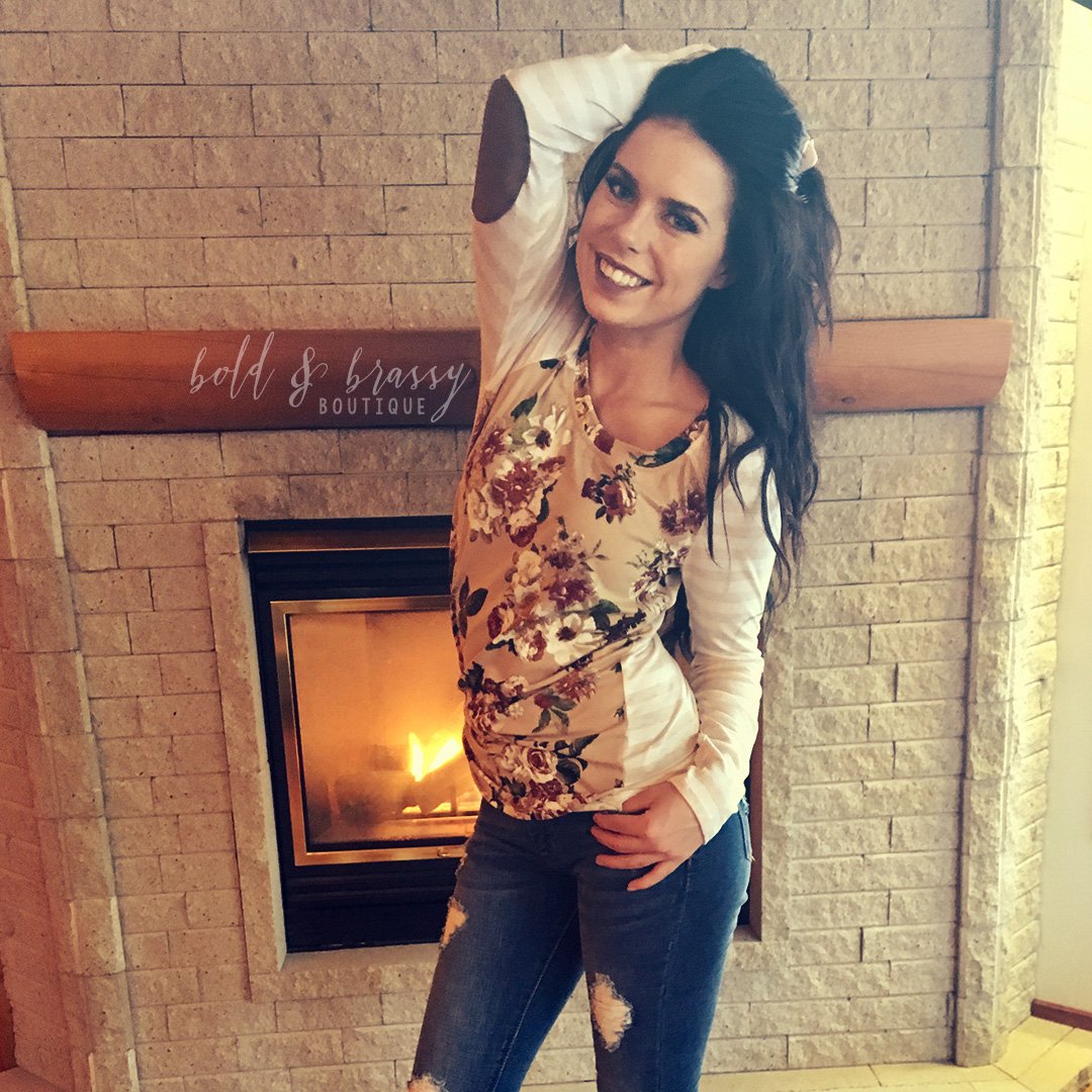 shopboldbrassy's tweet photo. Oh heyyyyy favourite new top! Why don't you just slide on into my closet..
Slide On Over Floral Top - Taupe

$46 + FREE SHIPPING : https://t.co/Q8zau8eQbV https://t.co/iDyxrs7ld2