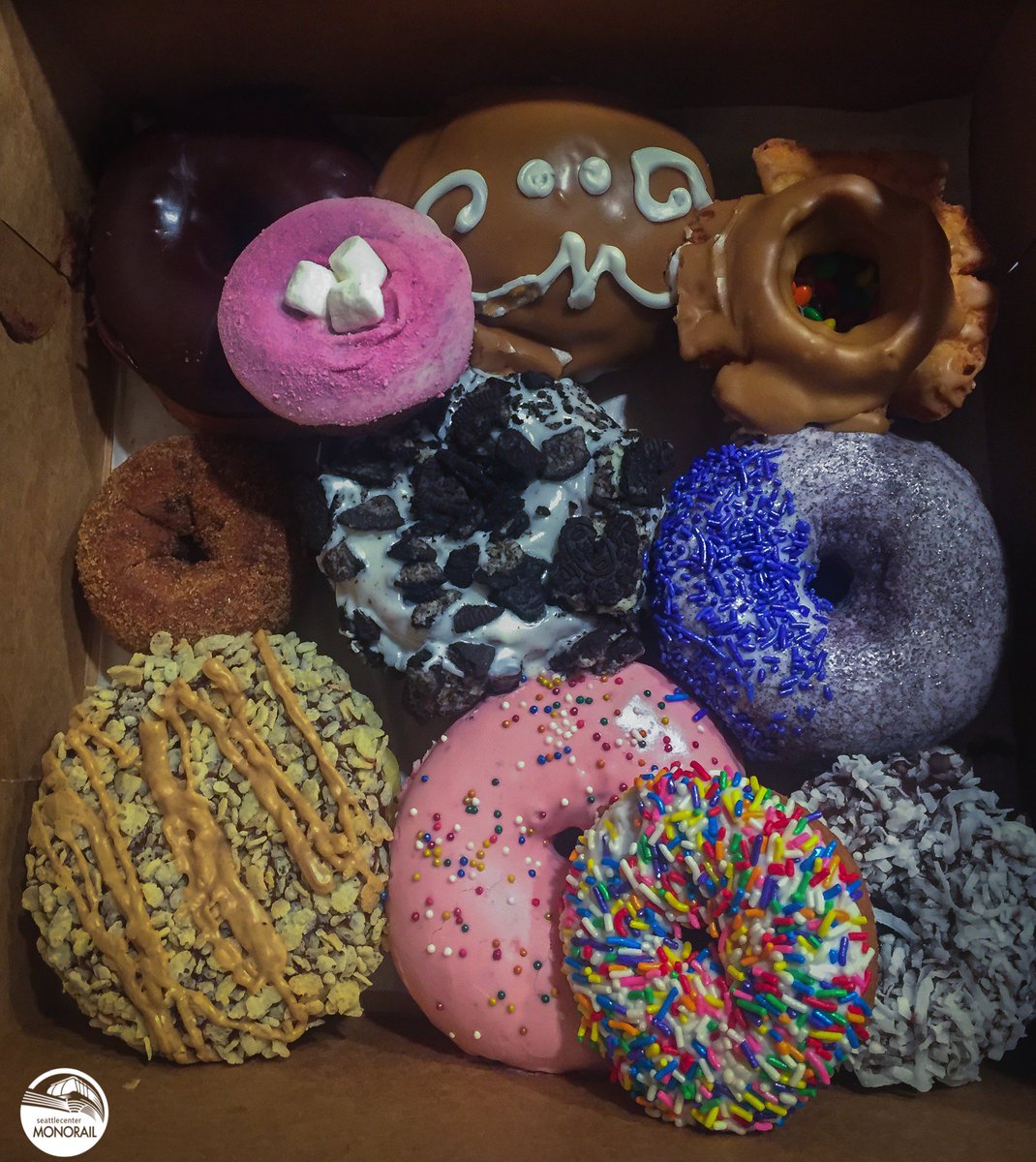 It's #TravelTuesday! We love visiting Portland, Oregon! What's your favorite thing to do in Portland? 📚🍔🚲

We love <a href="/VoodooDoughnut/">Voodoo Doughnut</a> 🍩👻😋