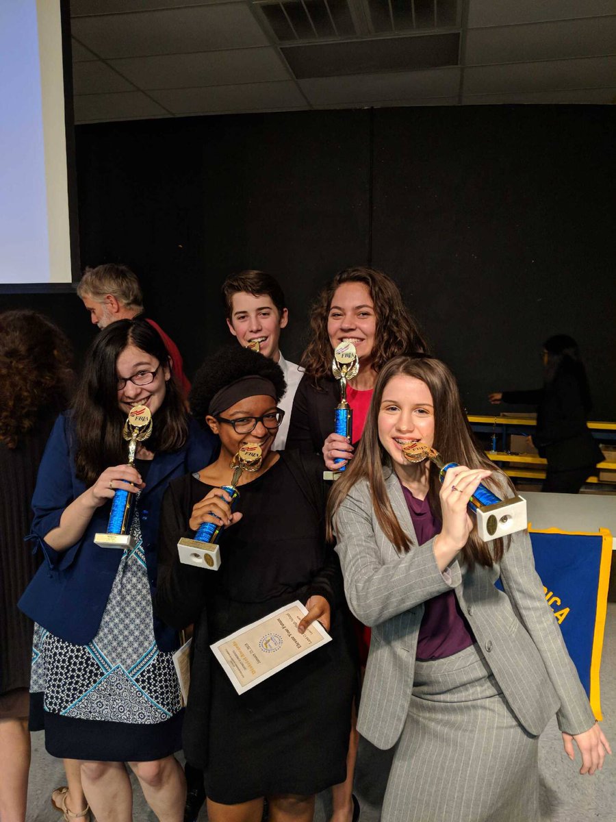 PascoFBLA's tweet photo. Congrats to all of our district winners and state qualifiers!! #doitforstates https://t.co/nrpYiRk4m1