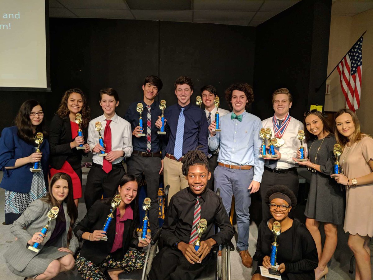 PascoFBLA's tweet photo. Congrats to all of our district winners and state qualifiers!! #doitforstates https://t.co/nrpYiRk4m1
