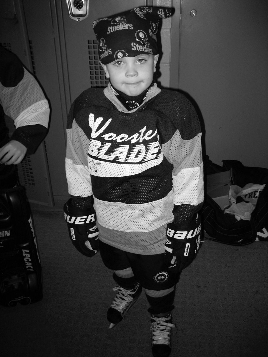 stcharleshockey's tweet photo. Senior Spotlight #1

Captain/Forward Will Hoag

Nickname: Hoagy
Favorite food: meat
Favorite Non-Hockey Activity: Tour world and elsewhere w @cousinsimple 
Hoagy Fact: Loves old school Scooby-Doo re-runs https://t.co/2eGOHMiMRa