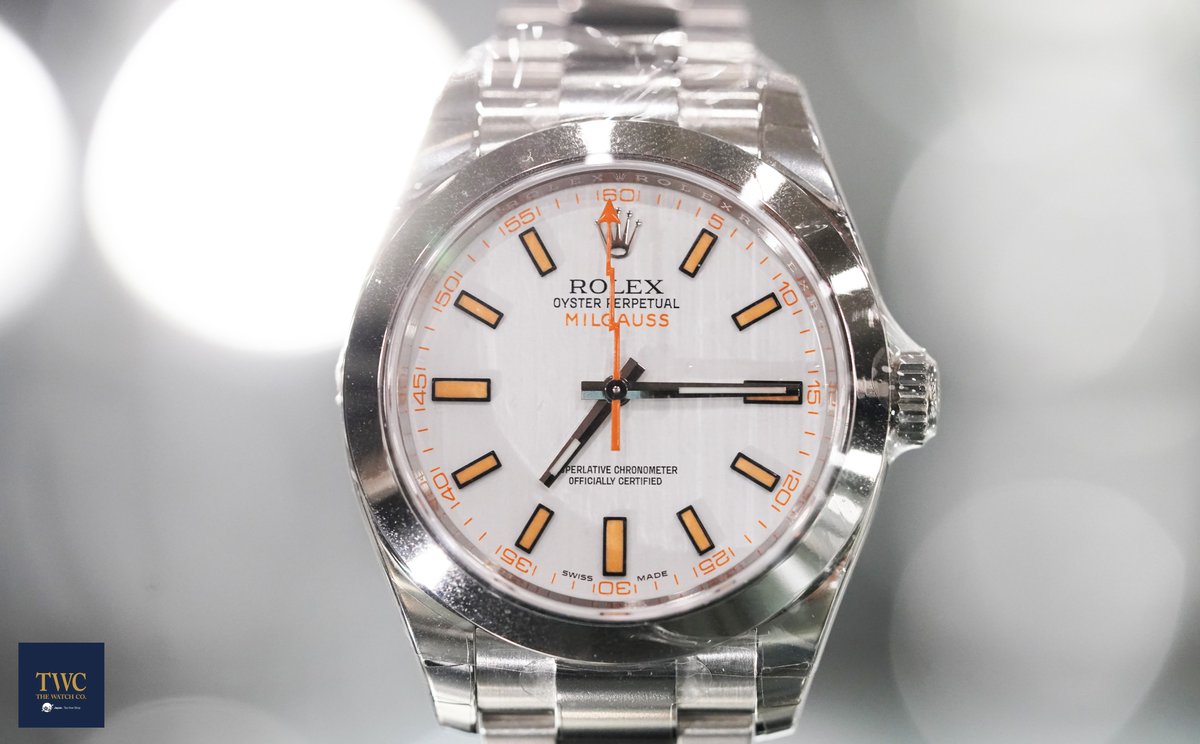 ট ইট র The Watch Company公式 ロレックス T Co Gvzcsogwcr 1956年 ロレックスは世界に先駆けて卓越した耐磁性を誇るロレックス ミルガウスを開発した 時計の名前の ミル はフランス語で 1000 という意味である 腕時計