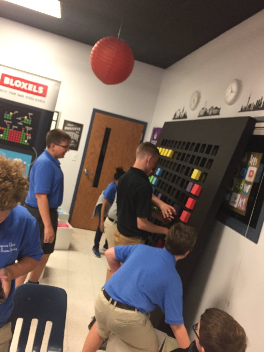 EdTechAmber's tweet photo. I was so proud of the amazing behavior, creativity, focus of my Ss tonight at our first ever  @bloxelsbuilder bloceyewear #GameJam! Thanks for an amazing experience @Jstevens54!! #designthinking #FETC https://t.co/ckq3SKVesQ