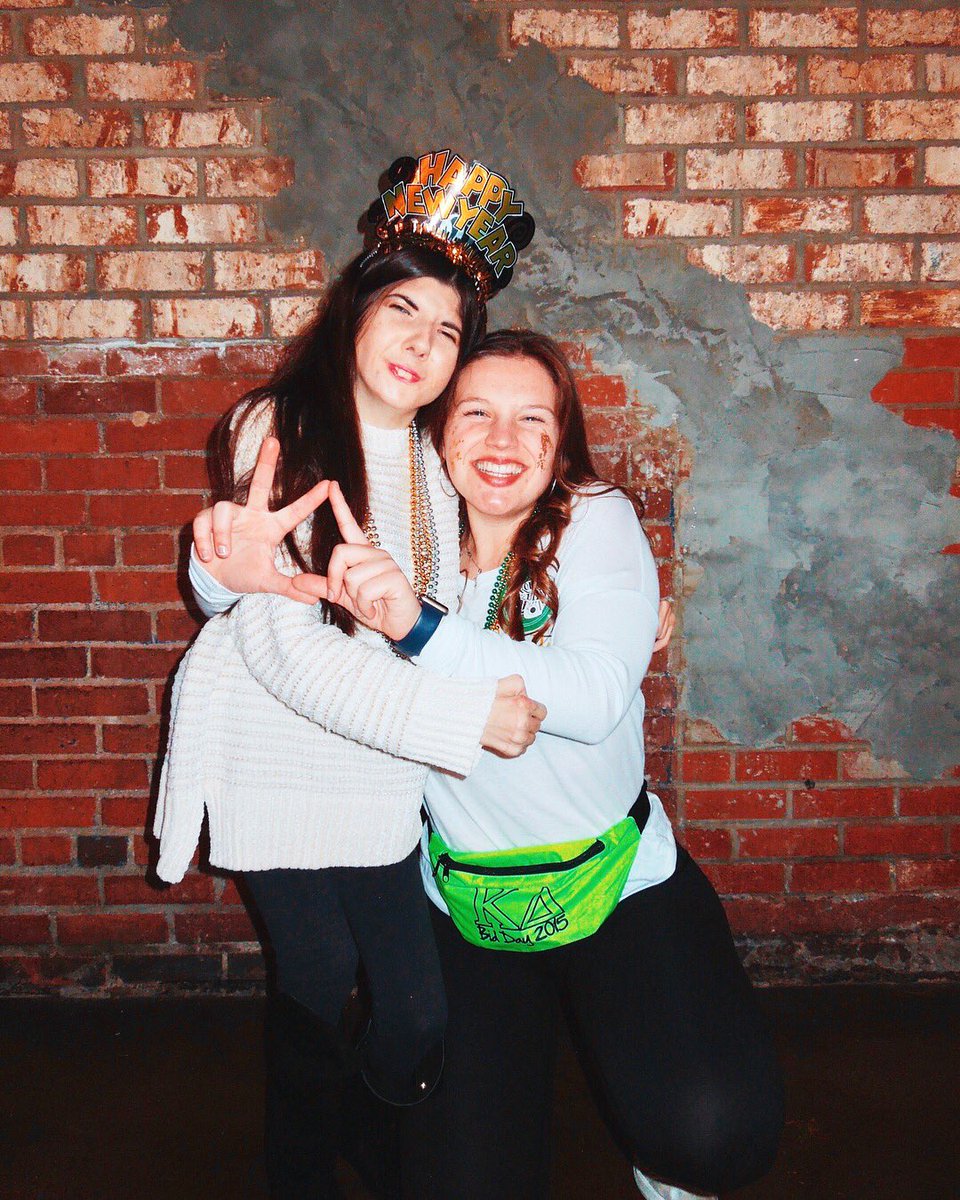 It's our favorite day of the week! Happy #AOTuesday, sisters!!! 💚🤗✨ #furmankd