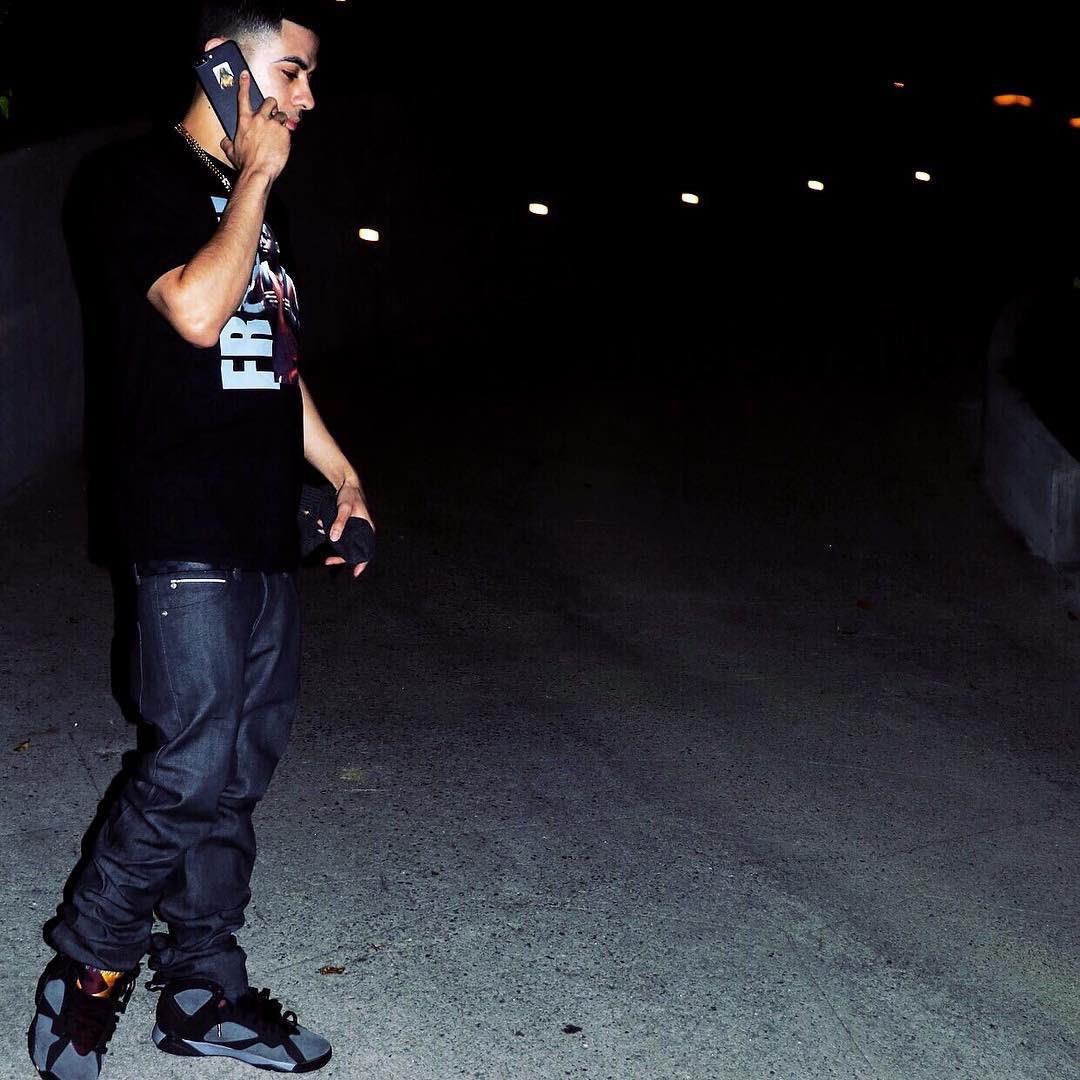 JR3FLY's tweet photo. Turn my phone over &amp; I talk to God https://t.co/gZV1TEd3v5