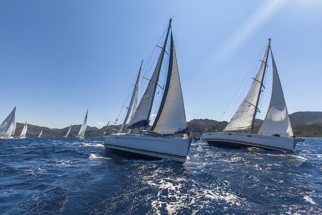 Read how US Sailing is using real-time technologies to get closer to customers and claim a “bullet,” or first-place victory. spr.ly/6013DzoGP