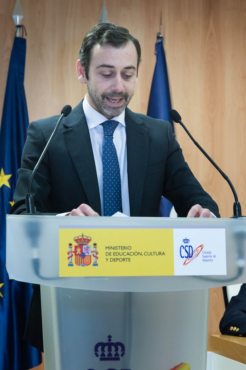Foro_FIDAN's tweet photo. La intervención de Manuel Alonso, de @OVB_Allfinanz en @Foro_FIDAN puso el acento en un tema crucial: La planificación financiera del futuro del deportista. ¡Ojo a esta cuestión! Gran aportación y brillante puesta en escena, Manuel. ¡Gracias! https://t.co/TmJMWhX4L7