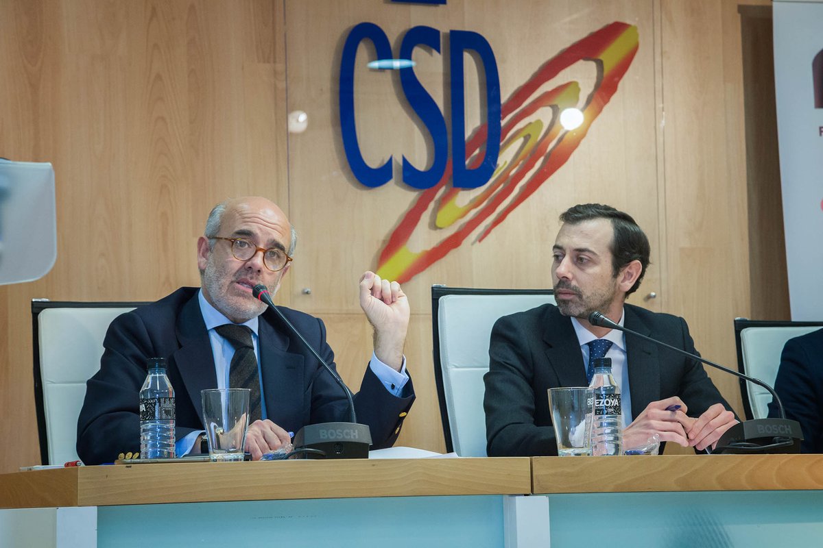 Foro_FIDAN's tweet photo. La intervención de Manuel Alonso, de @OVB_Allfinanz en @Foro_FIDAN puso el acento en un tema crucial: La planificación financiera del futuro del deportista. ¡Ojo a esta cuestión! Gran aportación y brillante puesta en escena, Manuel. ¡Gracias! https://t.co/TmJMWhX4L7
