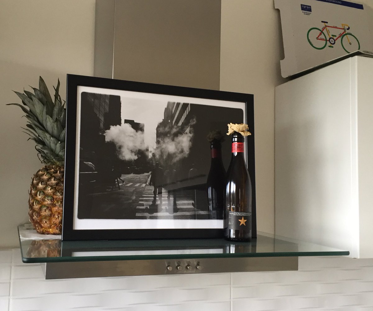 maxj3i's tweet photo. About 6-7 tests before doing the first big print, some dodging, then two more prints with different exposure time and more dodging, but still didn’t come to a perfect image, while this one is already good!
#silverhalide #darkroom #filmphotography #BelieveInFilm https://t.co/oblTLuDfAM