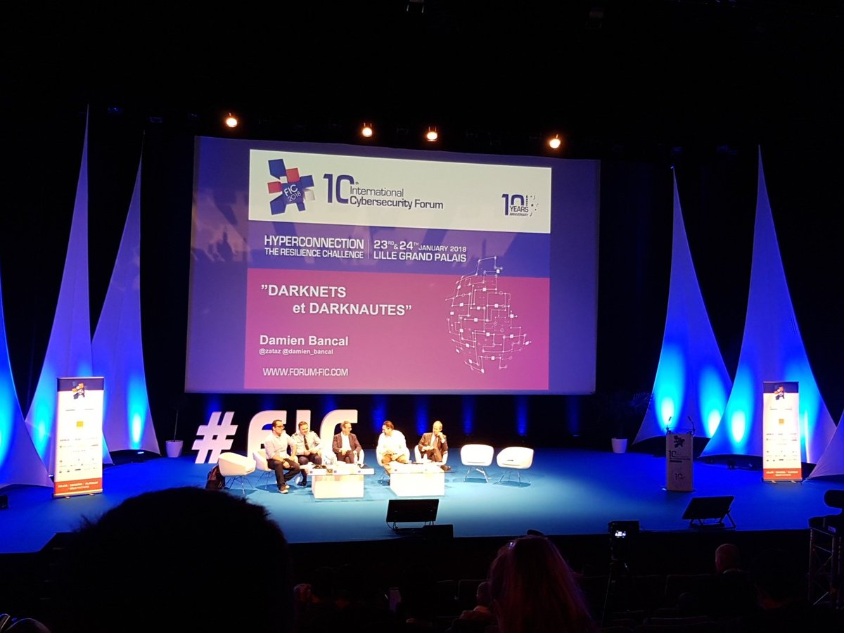 HUS_Cyber's tweet photo. On enchaîne avec, cette fois ci dans la grande salle Vauban, "Darknets et Darknautes" #FIC2018 https://t.co/EycED0cUU3