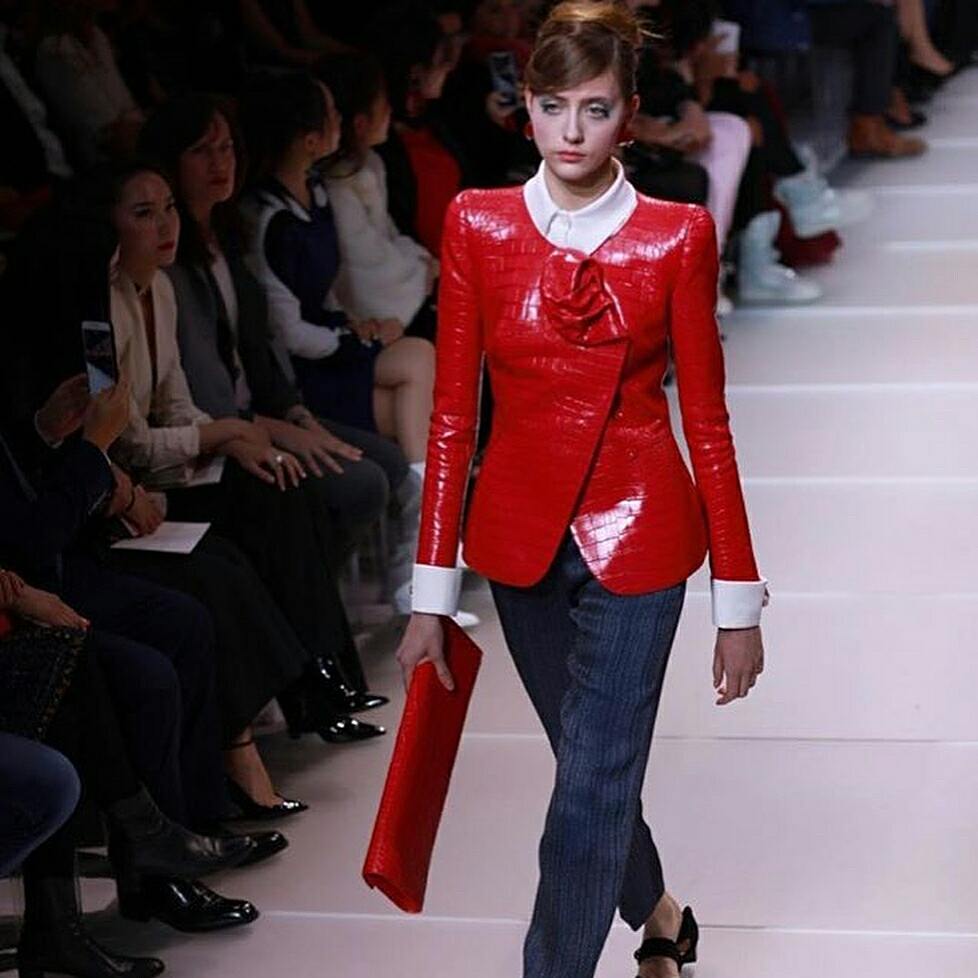 cosmospak's tweet photo. #GiorgioArmani at #ParisFashionWeek. #PFW
#giorgioarmani #paris #fashionweek #rampwalk #fashion #CosmosPakistan #CosmosMagazine #updates https://t.co/4s2SNqMSoO