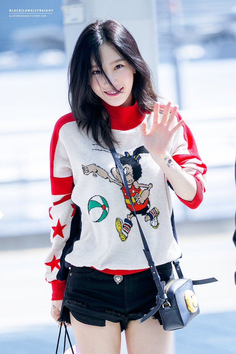 blsforever309's tweet photo. 170913 인천공항 출국 #태연 #Taeyeon
https://t.co/Ivo9wHut12
https://t.co/tvdbzo1gcj https://t.co/2W1j7XSgqv