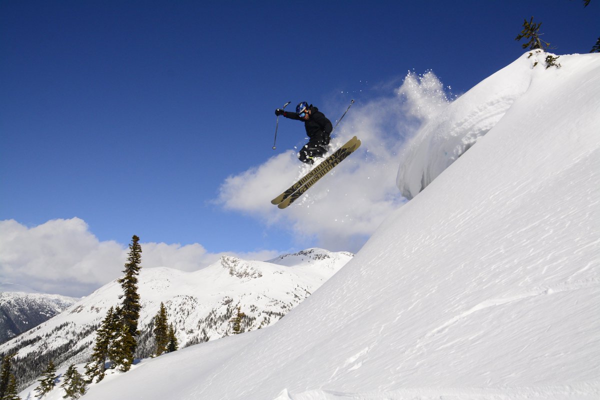 ALLTRACKS's tweet photo. Over 7 metres of Snow @WhistlerBlckcmb so far. Why not book the final place on the 2 week off piste course: https://t.co/EMVqbEi4t1 #offpiste https://t.co/vl2xMiuPg6