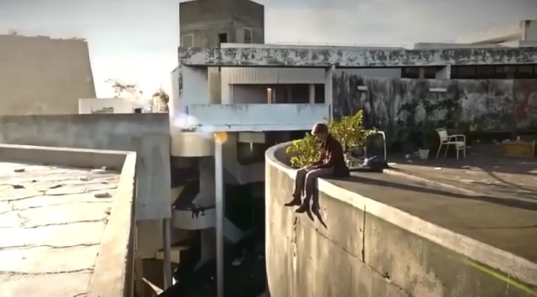 Newt (@newtellaglader) on Twitter photo 