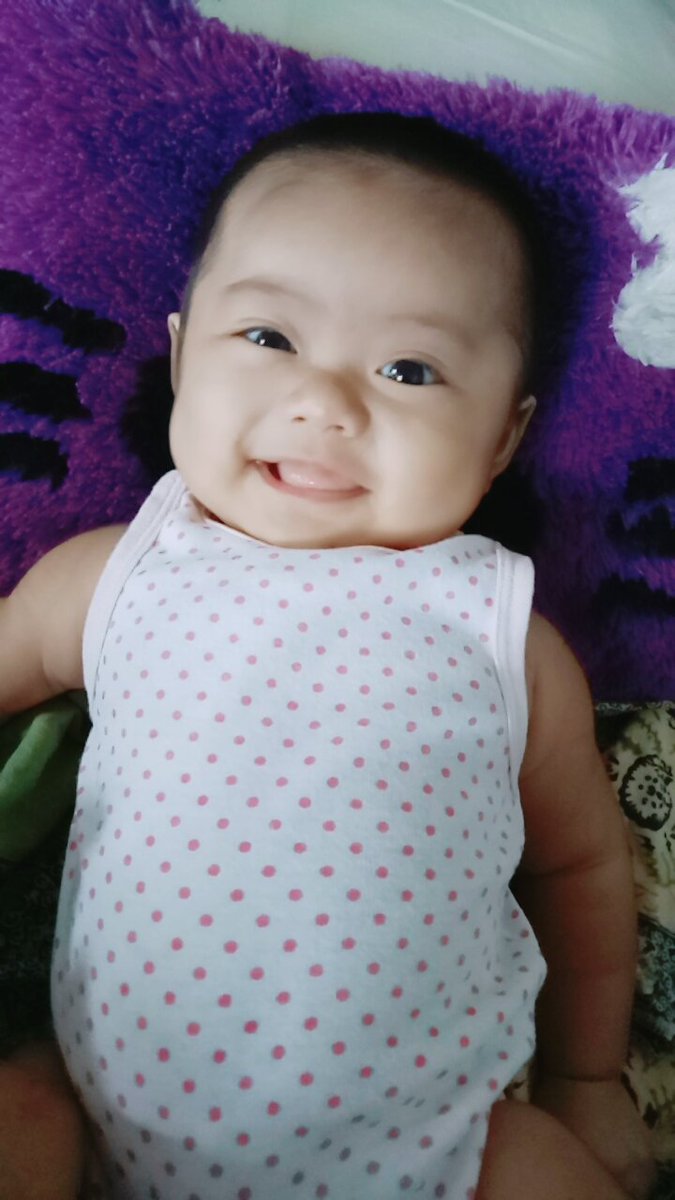SheYeti's tweet photo. Keysha my little girl.... https://t.co/tYdDGkgfqo