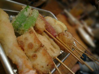 おはようございます。
書くことはただひとつだけ。

24.25の2日間
ドリンク一杯と串の盛り合わせ10本で
1080円！！
のスペシャルお得なセットをやります。

この画面を見せていただいた方限定です！！
お待ちしてますー！