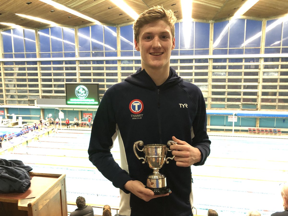 Good first weekend of Kent Champs. Sam retains the trophies for 400 &amp; 1500 Free🏆🏆 and Josh gets two huge PBs in the 400Free &amp; 400IM.