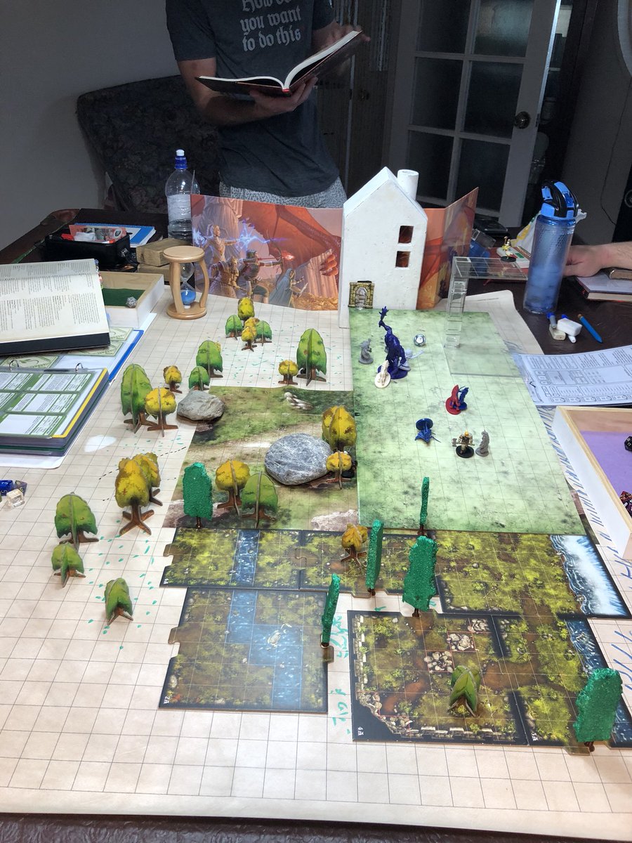 Confused_Druid's tweet photo. It’s good to have the DM home #dnd #rollforiniative #dungeonsanddragons #TeamElessos https://t.co/sFQkGm1Jtz
