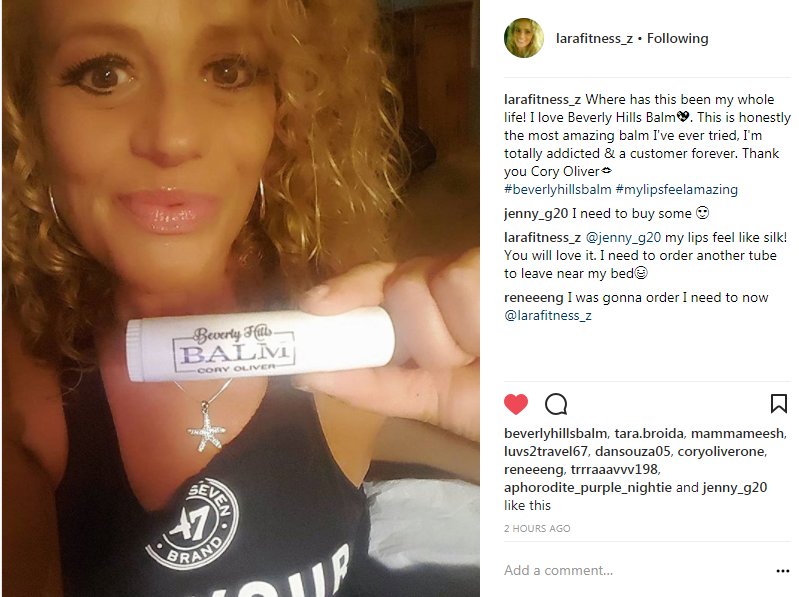Lara is balming it in Pearl Glitter! #beverlyhillsbalm #justbalmit #balmgirl #beauty #lipbalm #balm #flawlessface