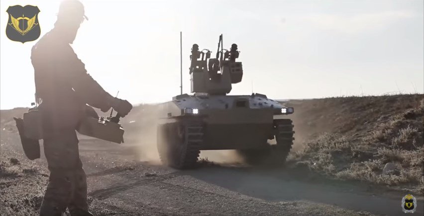 dayzrustream's tweet image. I know you, gamers, would like this Battle Robot, called &quot;Soratnik&quot;:

youtube.com/watch?v=coMc-E…

#SFO #BattleRobots #ССО #БоевыеРоботы