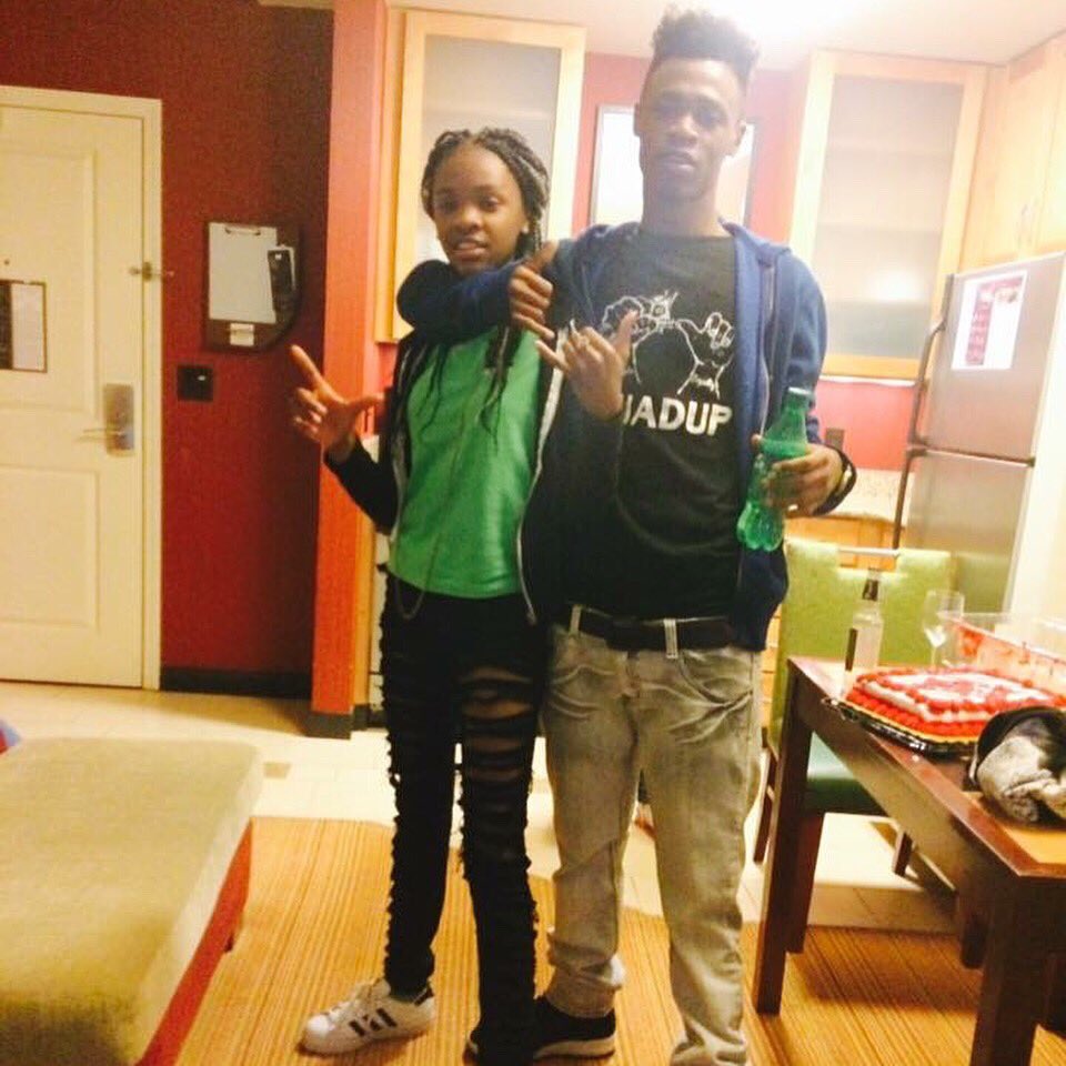 3 pic. Y'all wish my lil sis a happy 18th MoB day for me ! You legal now thug 💯🤙🏾🖤🎱 https://t.co/BfwvWeDNLk