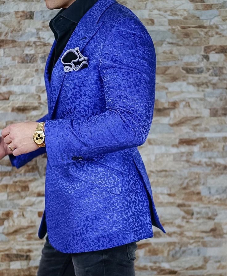 Horses4causes's tweet photo. What does the man about town wear to the #H4C 2018 race day? Here is a little inspiration, keeping with the theme and stature of the Cape’s premier charity racing event! #fashion #BohoBlue #style #men #horseracing https://t.co/iG9cwJ4Uuf