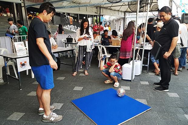 Kenan_Asia's tweet photo. Read the @BangkokPostNews feature on last weekend's #Maker Faire Bangkok 2018 #ChevronEnjoyScience #KenanAsia #MakerSpace #MakerFaire https://t.co/47Aal0bEbX