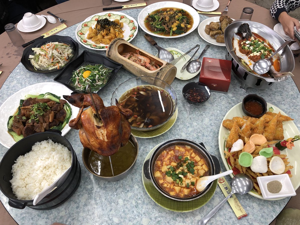 akosiKenChan's tweet photo. The food is the best way to know a country ๐ #Taiwan #Taipei #DayOffDose #DayOff12Taiwan https://t.co/mcnxfk7lfW