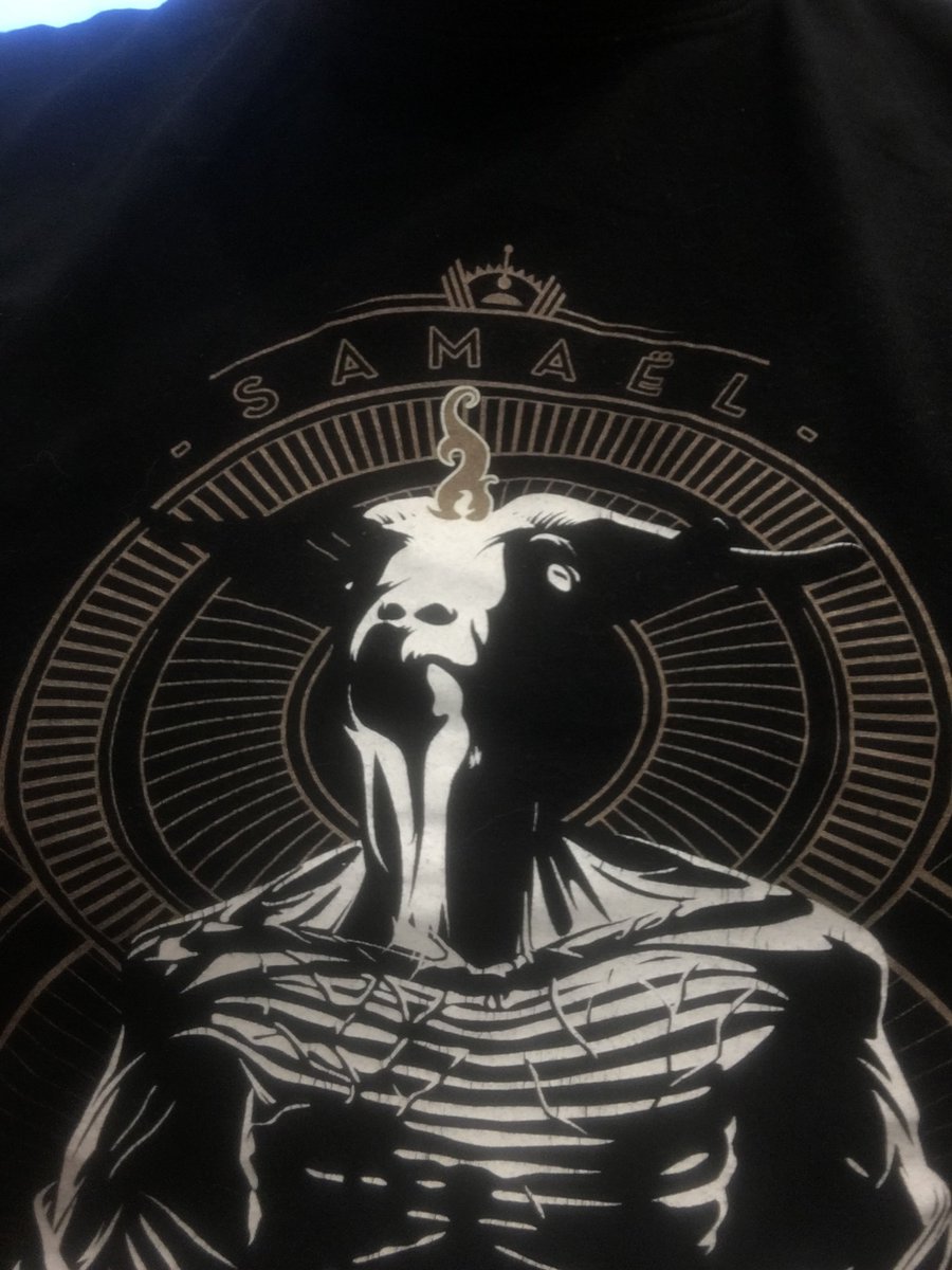 gajewmic's tweet photo. W gotowości bojowej #moonspell #cradleoffilth #progresjamusiczone https://t.co/j4qVcT1crL