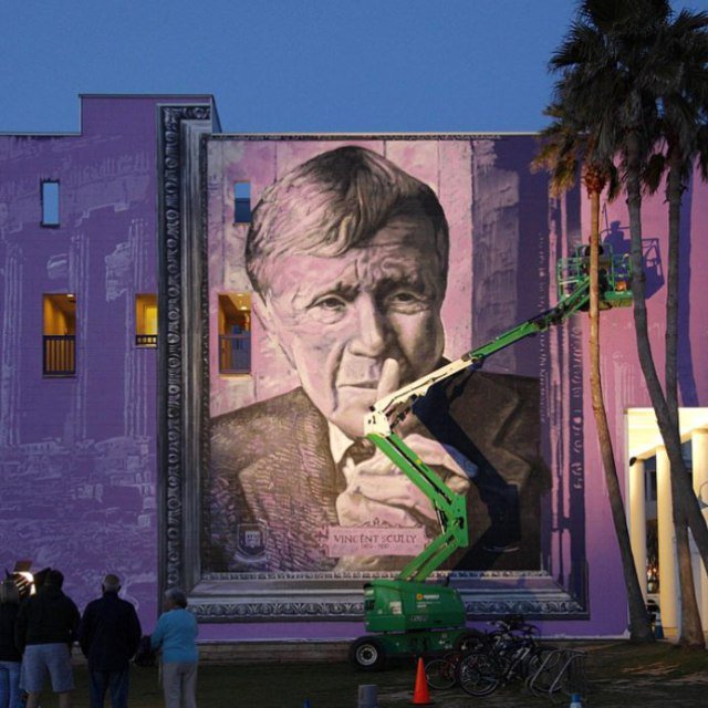 brababella's tweet photo. #Streetart News [wall 1122] - #Gaia, #AirborneMark, #TomBob https://t.co/MN8vuyLx0U in evidenza il tributo a #VincentScully di Gaia a #Seaside, Florida #murals #muralismo #arteurbana #urbanart https://t.co/iT1vD4wKdp