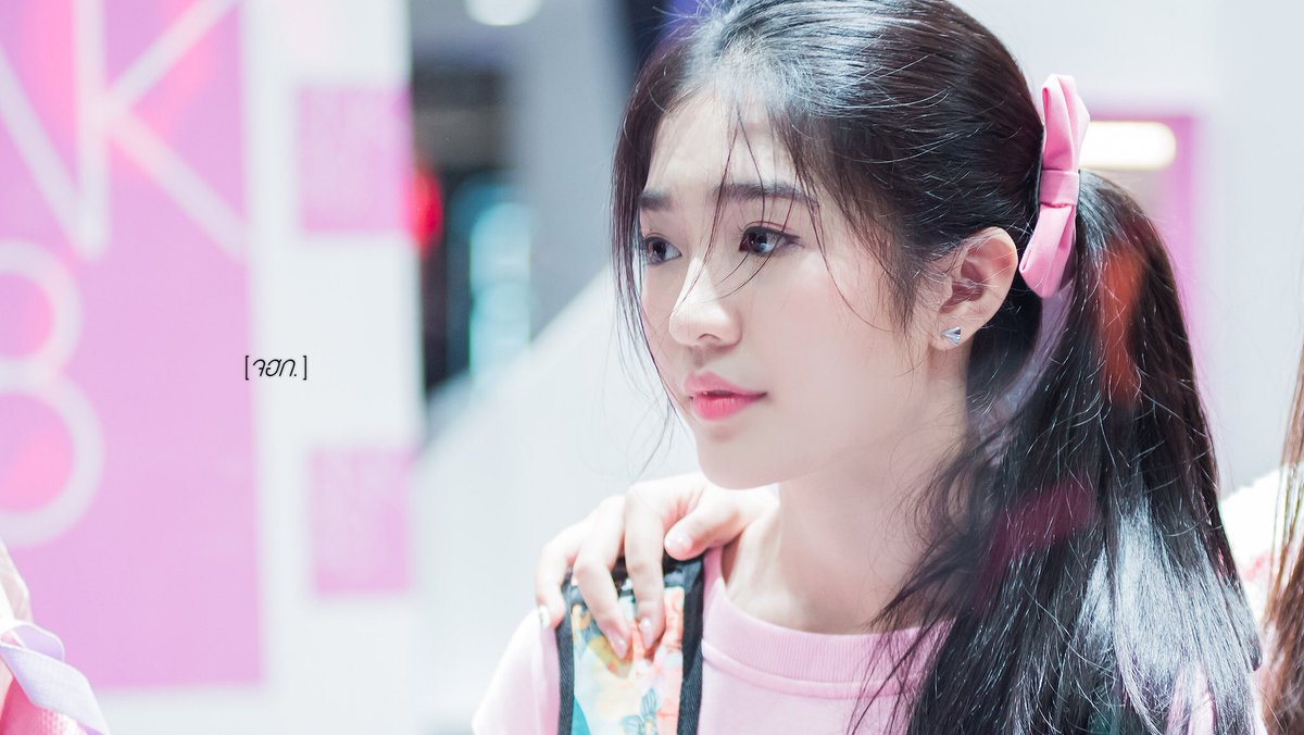 jorhorkor48's tweet photo. คืนนี้มี voov ลูกพี่นะจ๊ะ~✨ #JennisBNK48 #BNK48 https://t.co/kApvQ6aAiv