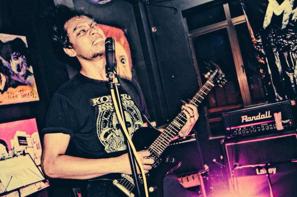 fhsbandd's tweet photo. Mammoth's Wrath 2017 #throwback #forheavenssake #fhsband #progressivemetalcore #klmc #mammothswrath #khizanatipoh https://t.co/RfSv3IqsoI