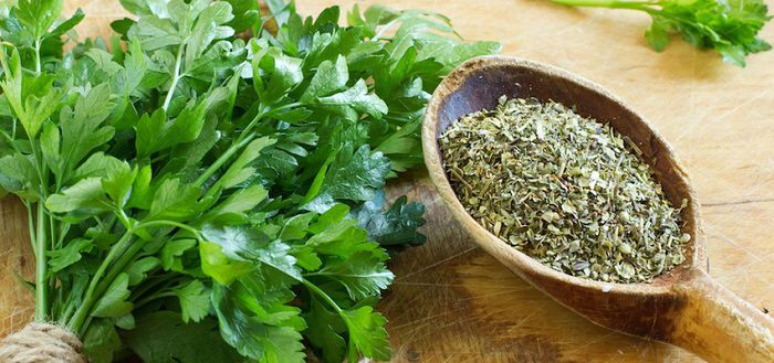 Calleenscrafts's tweet photo. Feminine in #nature, #Parsley is Ruled by the planet #Saturn and the element #Earth, it’s magical uses include: divination, happiness, passion, #protection, #psychic development, clairvoyance, cleansing, contacting other planes, fertility, good luck, #invokation, meditation https://t.co/QkuLyXgb7u