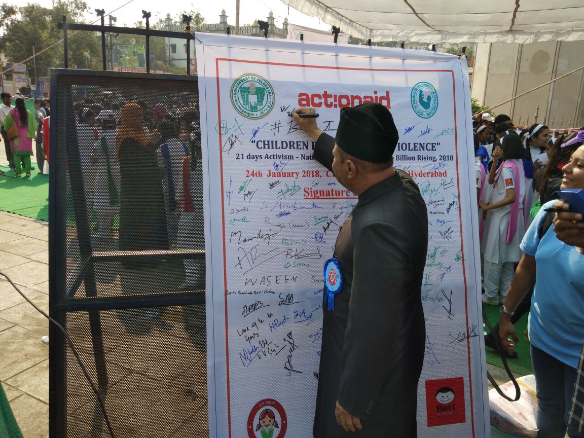 Telangana legislator Ahmad Pasha Quadri showing solidarity with our signature campaign for children rising against violence. #BetiZindabad #OBR #NationalGirlChildDay