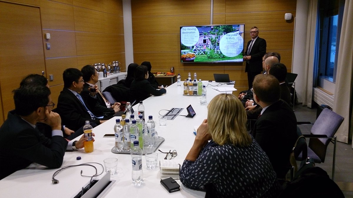 Cyber security. City of Jyväskylä building ecosystem with Univesities and companies which can offer solutions and services. Degree programs, business solutions, professional conversation programs. Minister delagation from Singapore. #MBA #EMBA