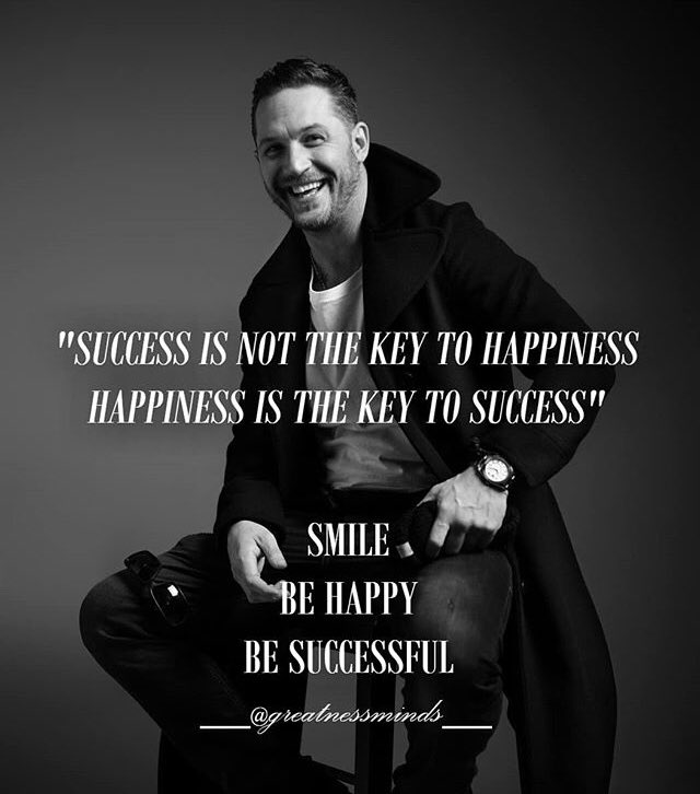Royerism's tweet photo. Happy Humpday!!! A start to another amazing day!! Have a great one all, now for this one! #humpday #WednesdayMotivation #dreambigaimhigher #startthedaywithabanger #keepingitreal #radioshow #NewVoices2018 https://t.co/kHtdjDXcVG