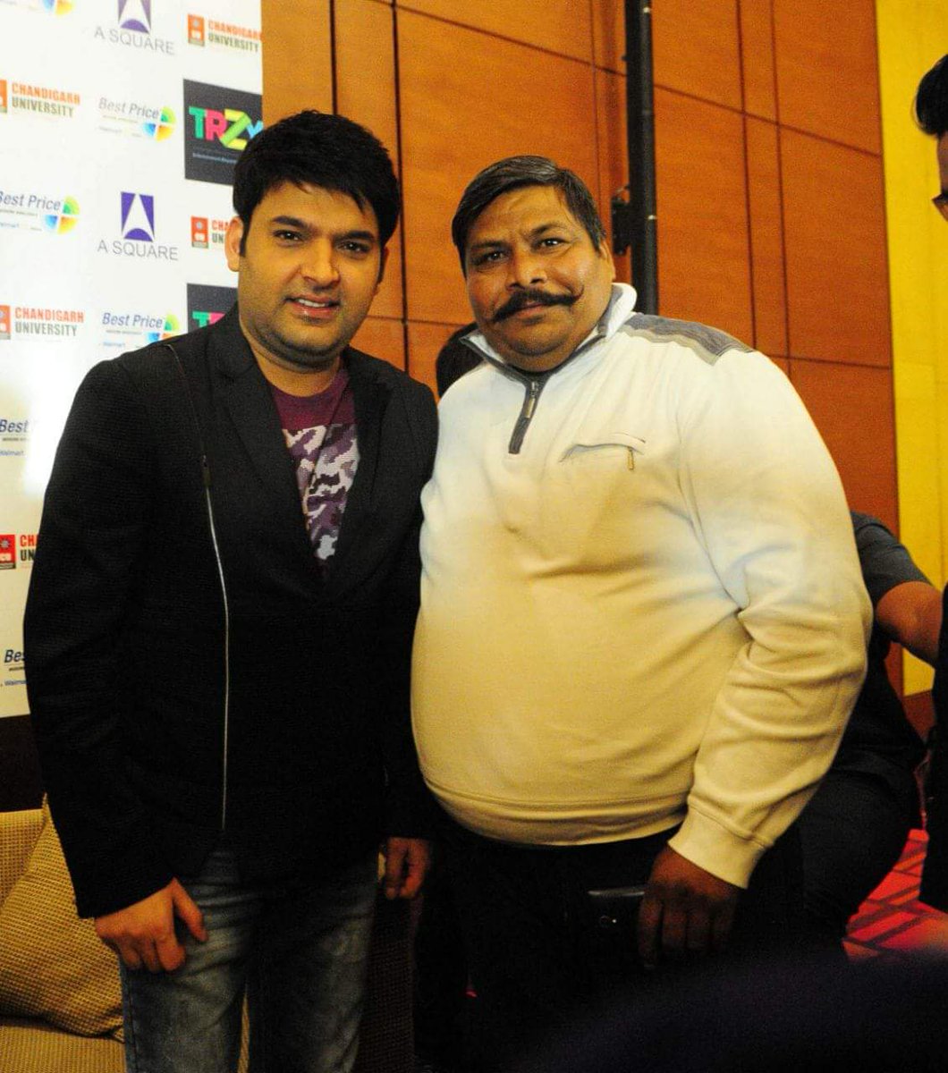 5977ab97b89b414's tweet photo. @KapilSharmaK9 @SahilKapilian @SATYAM_K91 @prashanthtkss @Vivekkola @rehanabaloch3 @FirangiBlockBst @Revatirao01 @NaeemNanno @Nusrat_K9 https://t.co/4Y9jFkdiRS