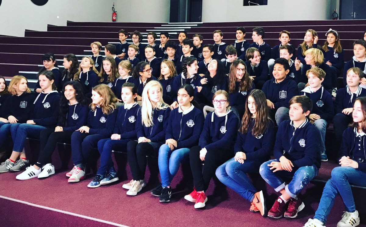 IbsofProvence's tweet photo. Class photos at IBS #comingsoon #ibsofprovence https://t.co/brXBSdfR69