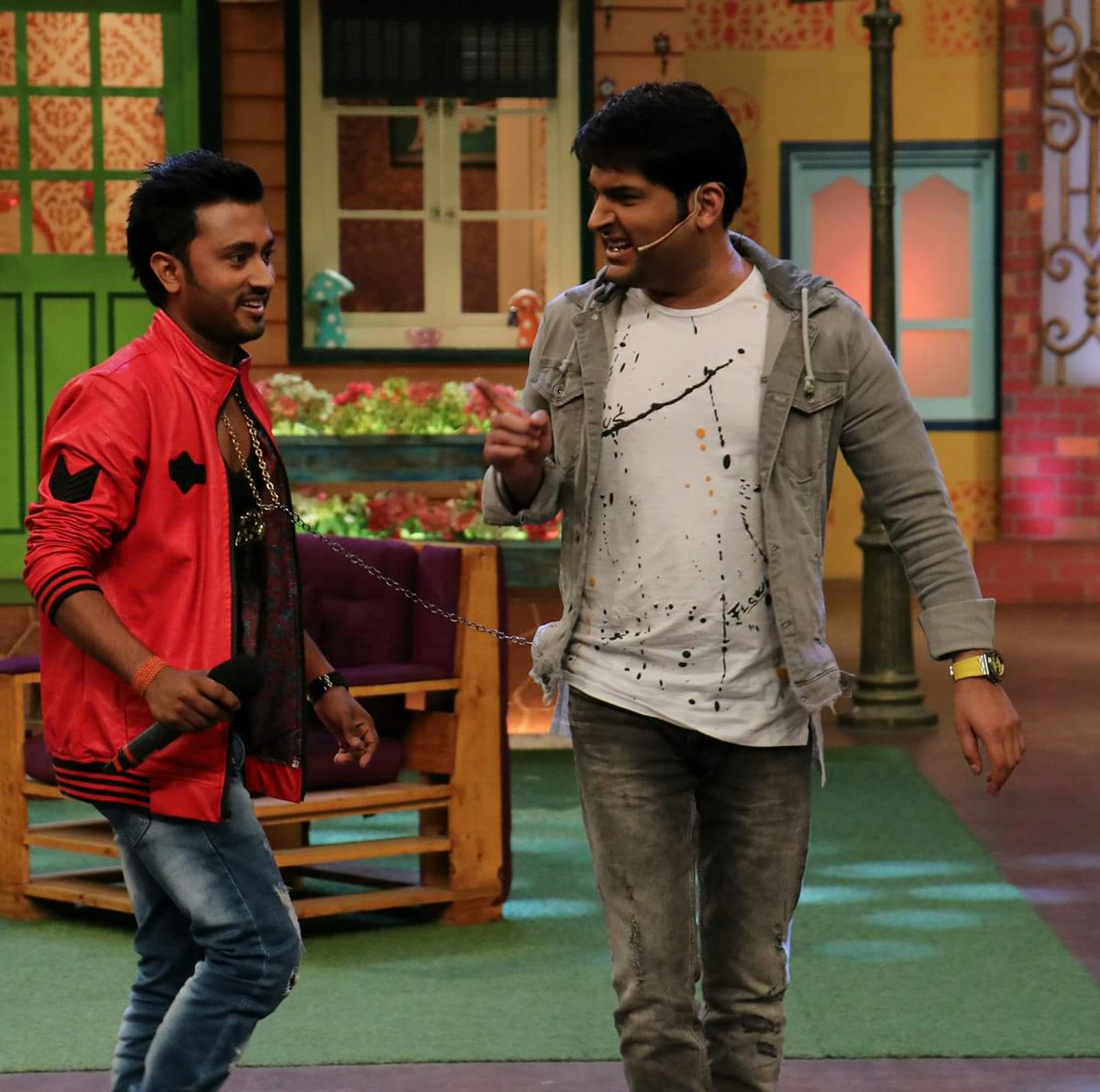 5977ab97b89b414's tweet photo. @KapilSharmaK9 @SahilKapilian @SATYAM_K91 @prashanthtkss @Vivekkola @rehanabaloch3 @FirangiBlockBst @NaeemNanno @RINKIDEVI9 @Imrankh18214012 https://t.co/1IQlLmqaov