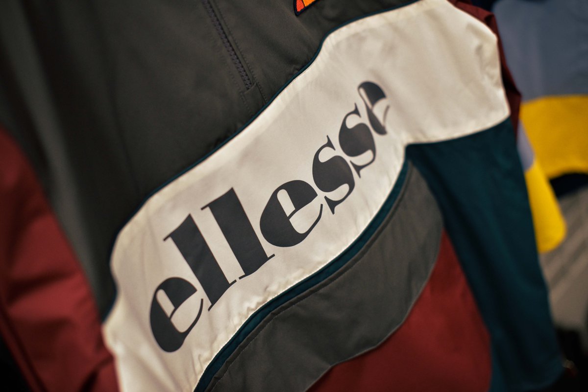 side step ellesse