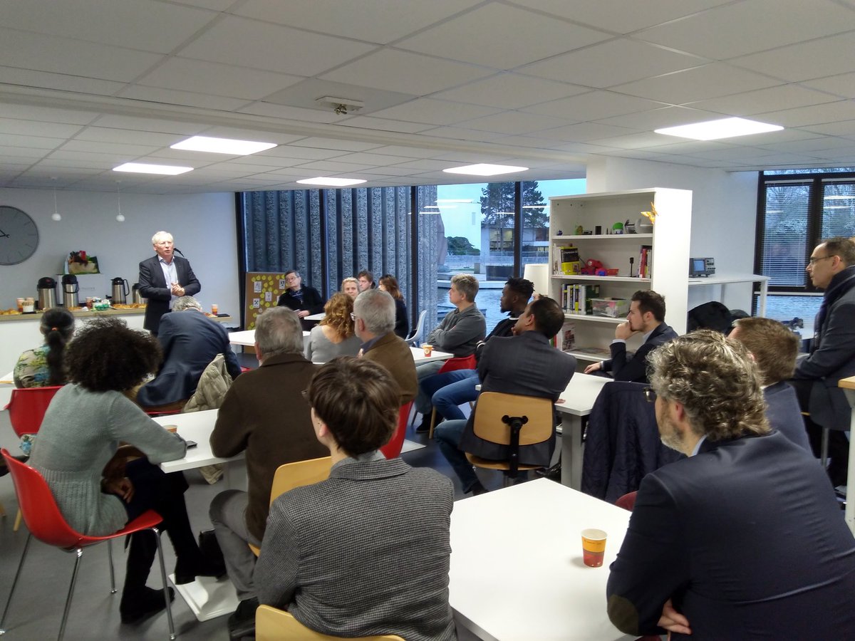 AmarineNabi's tweet photo. #Labboite accueille entrepreneurs et structures d'accompagnement à la création d'entreprise de #CergyPontoise95 dont le #pepite Vallée de Seine pour l'entrepreneuriat étudiant #DinPi https://t.co/uXjpzk8p6v