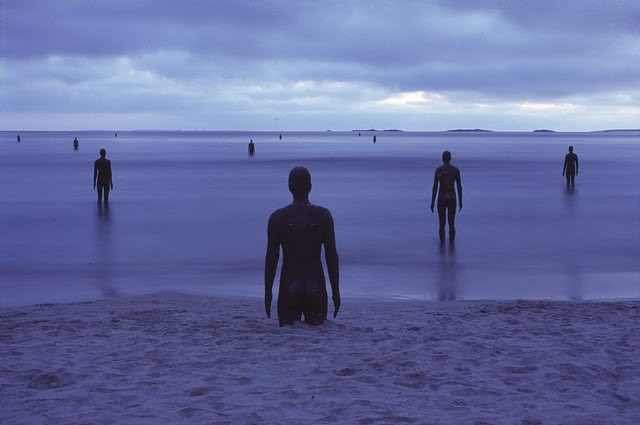 EleanorPe's tweet photo. Antony Gormley's Another Place sculptures, originally commissioned for the Wattenmeer close to Cuxhaven and now sited outside Liverpool on Crosby Beach, is my #thingofbeauty for today. Permanently scanning the horizon, eager to see what's beyond. https://t.co/pzXuUug6Ue