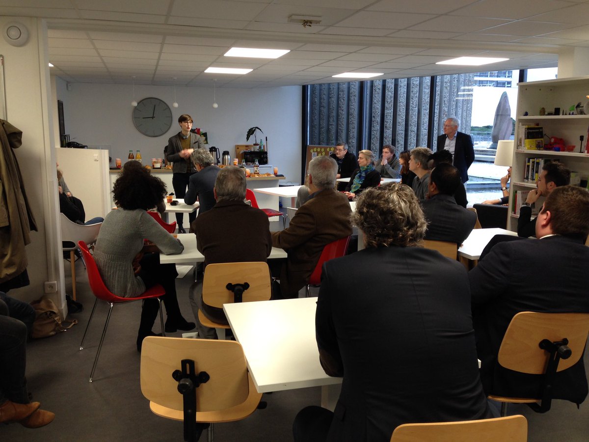 CergyPontoise95's tweet photo. Petit déjeuner des créateurs cergypontains 2018 en présence des acteurs locaux de l entrepreneuriat et de @Jp_Jeandon à @LabBoite #CergyPontoise #DINPI #Entrepreneur https://t.co/rYgq0aUody