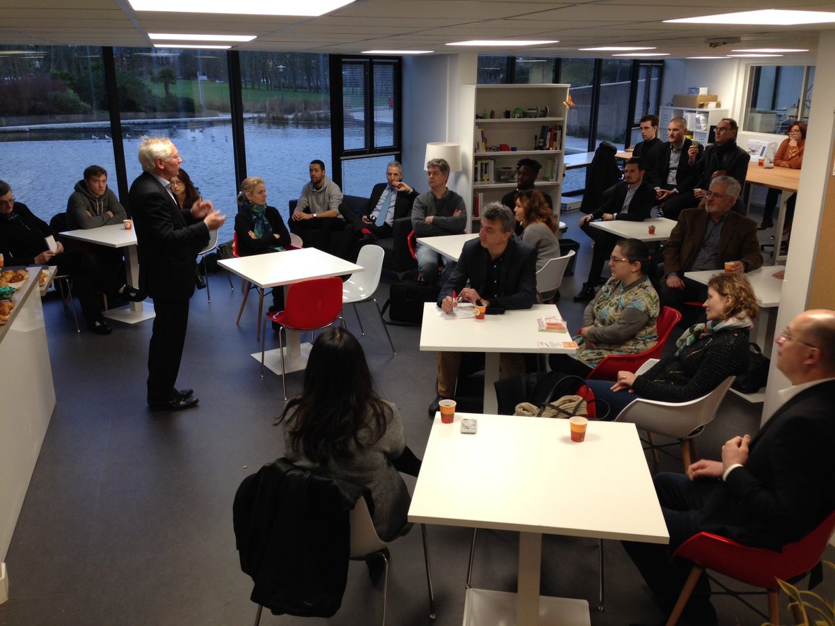 CergyPontoise95's tweet photo. Petit déjeuner des créateurs cergypontains 2018 en présence des acteurs locaux de l entrepreneuriat et de @Jp_Jeandon à @LabBoite #CergyPontoise #DINPI #Entrepreneur https://t.co/rYgq0aUody